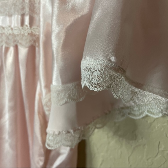 Vintage Christian Dior Light Pink Silk Lace Ruffles Size Medium - Picture 9 of 9